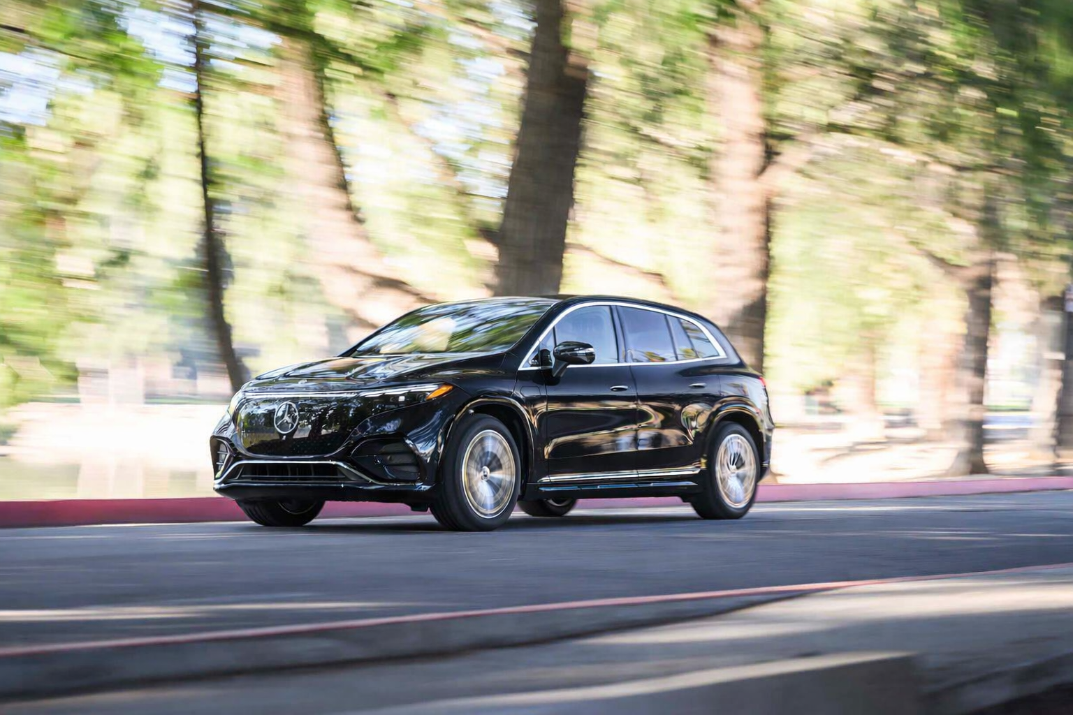 Mercedes-Benz EQS SUV